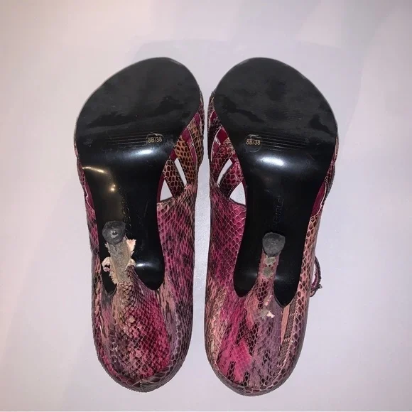 BCBGirls pink and purple snakeskin heels.  Size 8.​ - Picture 7 of 7